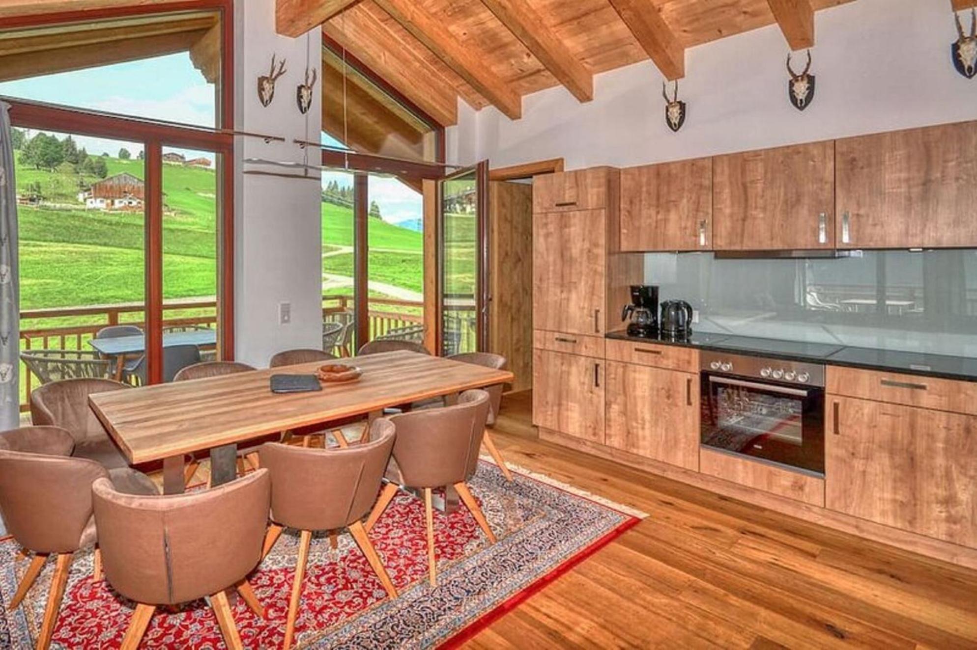 Beautiful Austrian Style Chalet At The Ski Slope *