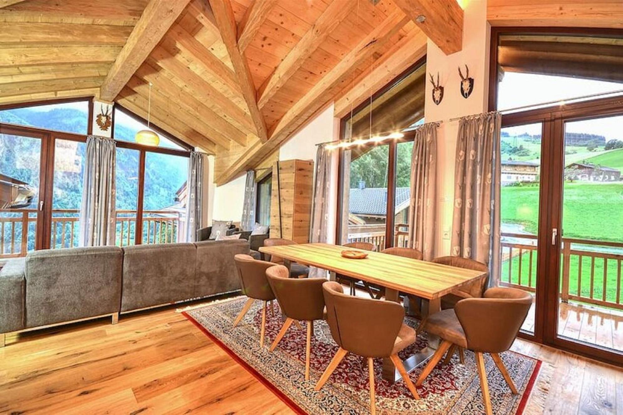 Beautiful Austrian Style Chalet At The Ski Slope * Salzburg